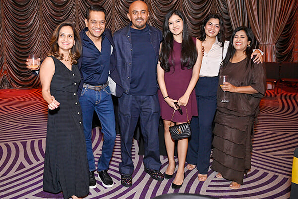 Vinita Karunakaran, Vinit Agarwal, Purav Mehta, Rivya Agarwal, Yashna Singh and Pinakini Singh